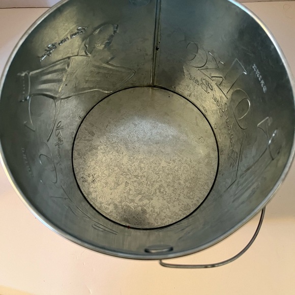 Coca Cola Red Party Ice Bucket with Bottle Handle - Picture 4 of 8